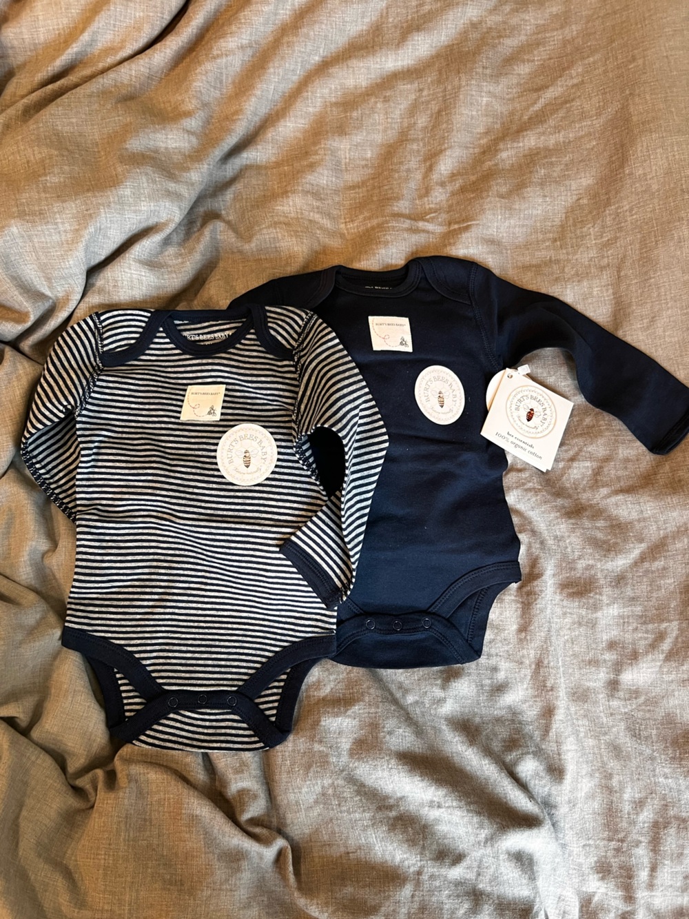 Burt’s Bees Organic Cotton Long Sleeve Onesie Size 3-6 Months NWT